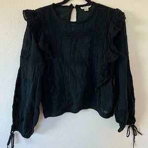 American Eagle Women’s lace and embroidered blouse